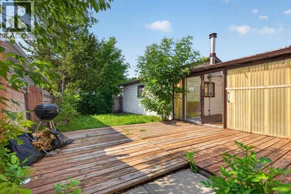 319 Rundlelawn Road NE, Calgary, AB T1Y3P2