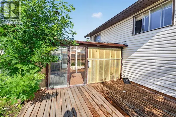 319 Rundlelawn Road NE, Calgary, AB T1Y3P2