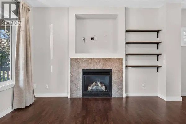 22 Panora Road NW, Calgary, AB T3K0R4
