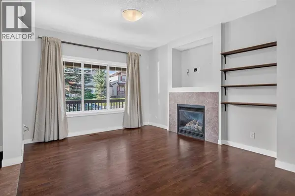 22 Panora Road NW, Calgary, AB T3K0R4