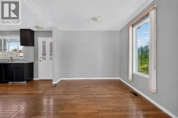 4843 7 Avenue SE, Calgary, AB T2A0A3