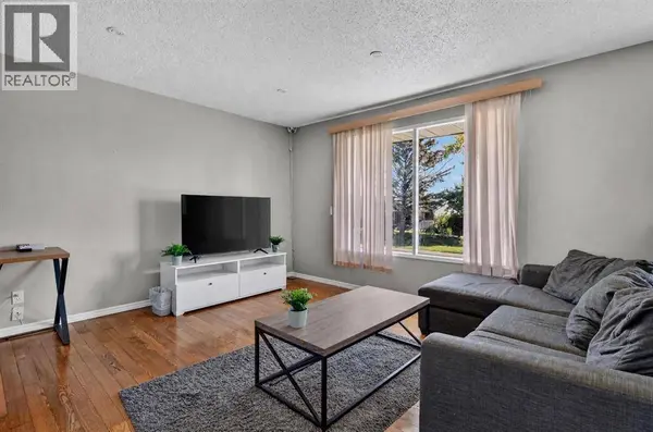 4843 7 Avenue SE, Calgary, AB T2A0A3