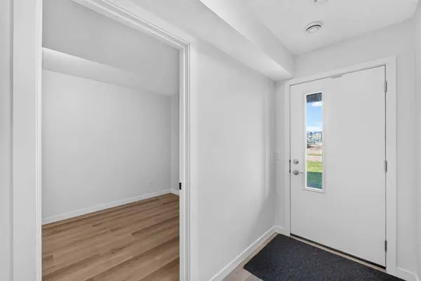 301 Redstone BLVD NE #363, Calgary, AB T3N 1V6