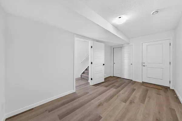 301 Redstone BLVD NE #363, Calgary, AB T3N 1V6