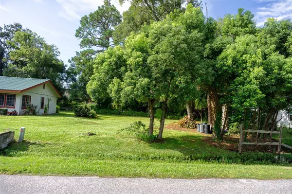 2306 GREENLEAF DR, Orlando, FL 32810