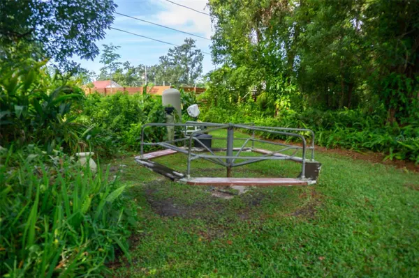 2306 GREENLEAF DR, Orlando, FL 32810