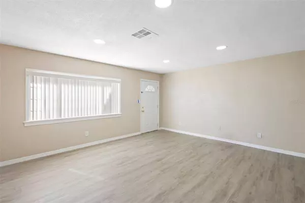 7237 WILLOWWOOD ST, Orlando, FL 32818