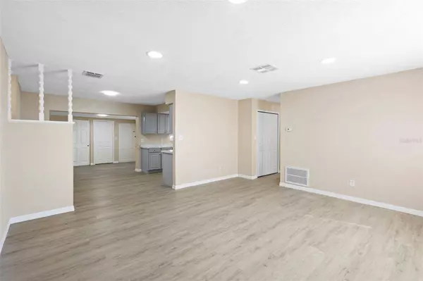 7237 WILLOWWOOD ST, Orlando, FL 32818