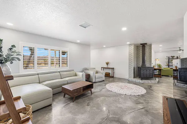 6829 Palisade WAY, Yucca Valley, CA 92284