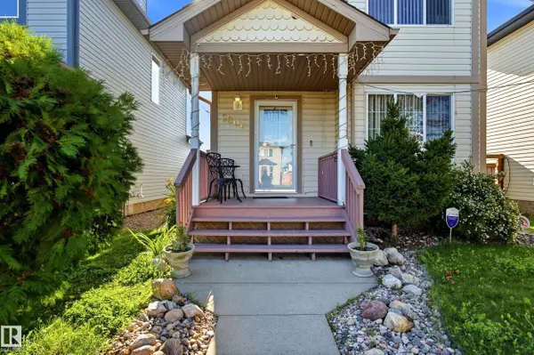 2806 31 ST NW NW, Edmonton, AB T6T 1V1