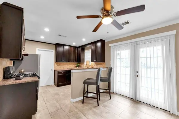 7621 Parker RD, Houston, TX 77016