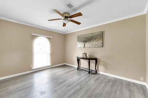 7621 Parker RD, Houston, TX 77016
