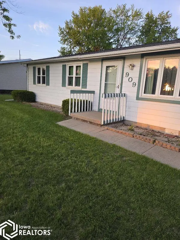 909 N Clayton ST, Afton, IA 50830