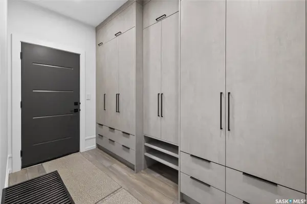 428 Woolf BND, Saskatoon, SK S7W 1E5