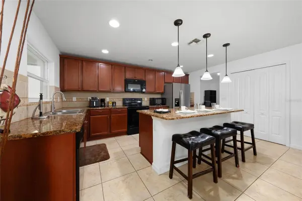 4752 BLUE DIAMOND ST, Kissimmee, FL 34746