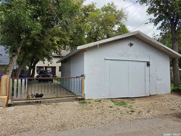 1346 Rae STREET, Regina, SK S4T 2C3