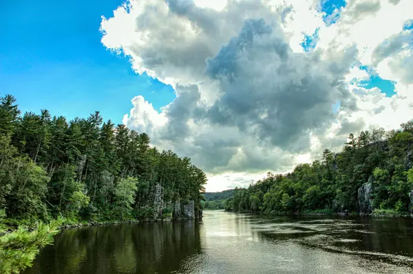 Moving from Minnesota to Western Wisconsin: What Homebuyers Should Consider,Jennifer Mahr