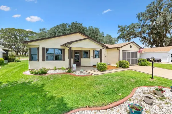 1532 E SCHWARTZ BLVD, Lady Lake, FL 32159