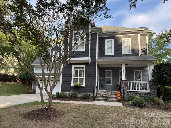 7337 Cascading Pines DR, Tega Cay, SC 29708
