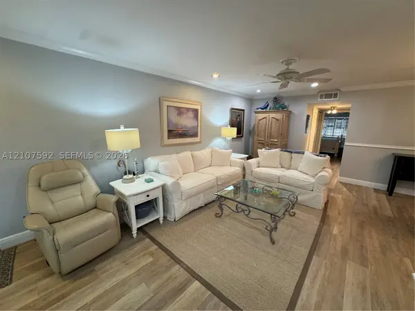 4660 NW 3rd St #B, Delray Beach, FL 33445
