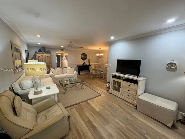 4660 NW 3rd St #B, Delray Beach, FL 33445