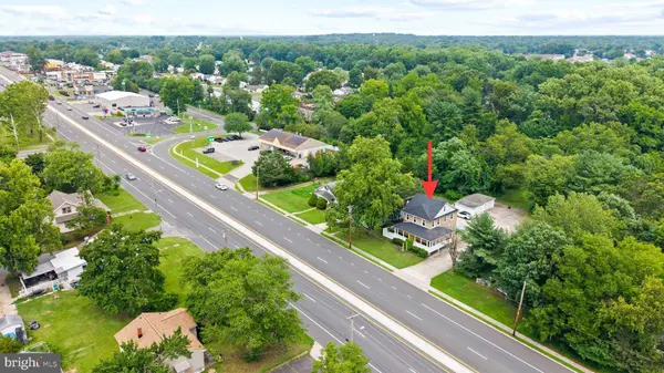 1124 MANTUA PIKE