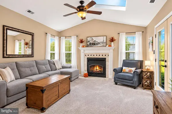28 ELM CT, Glassboro, NJ 08028