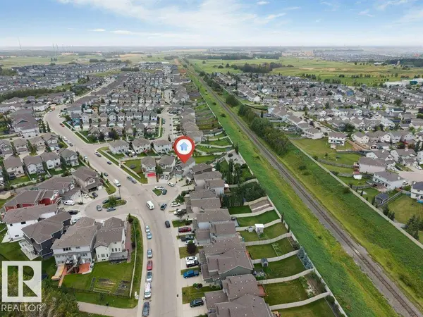 3740 8 ST NW, Edmonton, AB T6T 0S1