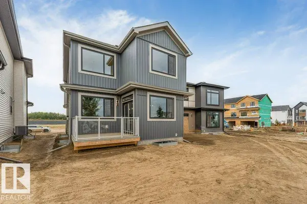 3287 GRANVILLE DR NW, Edmonton, AB T5T 7Z3