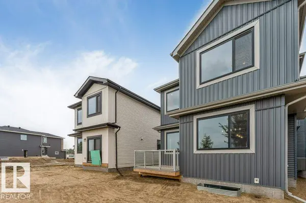 3287 GRANVILLE DR NW, Edmonton, AB T5T 7Z3