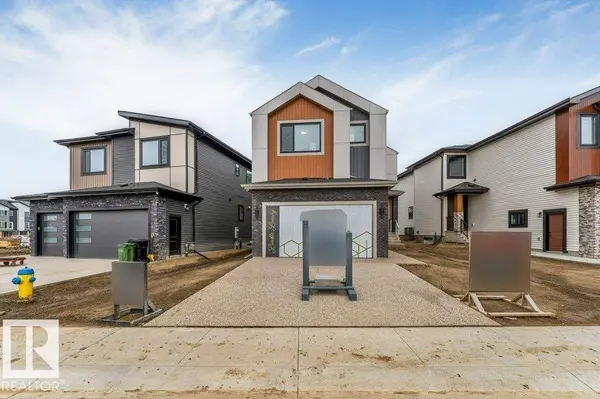 3287 GRANVILLE DR NW, Edmonton, AB T5T 7Z3