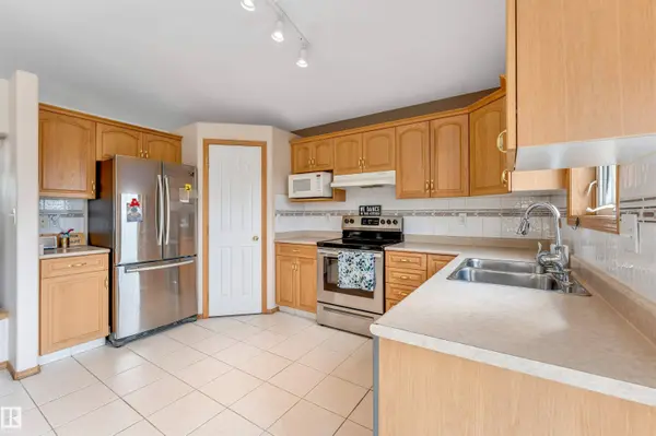 5119 157 AV NW, Edmonton, AB T5Y 2X5