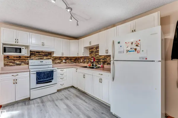 5119 157 AV NW, Edmonton, AB T5Y 2X5