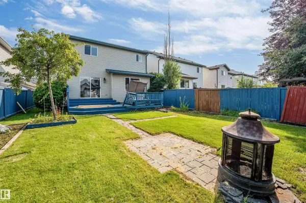 336 WILD ROSE WY NW, Edmonton, AB T6T 1P3