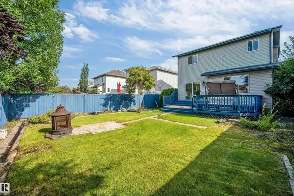 336 WILD ROSE WY NW, Edmonton, AB T6T 1P3
