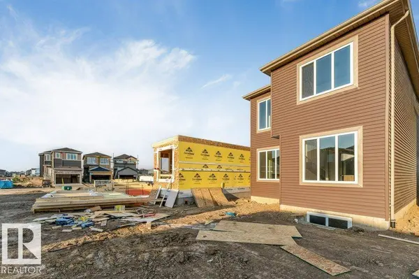8416 226 ST NW, Edmonton, AB T5T 7Y8