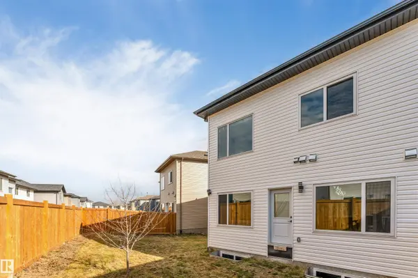 1428 11 AV NW, Edmonton, AB T6T 2W4