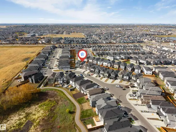 1428 11 AV NW, Edmonton, AB T6T 2W4