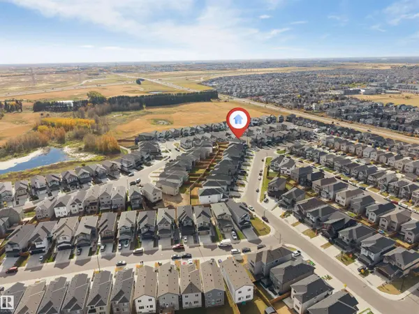 1428 11 AV NW, Edmonton, AB T6T 2W4