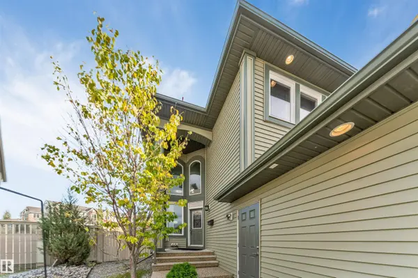 707 40 AV NW, Edmonton, AB T6T 0T3