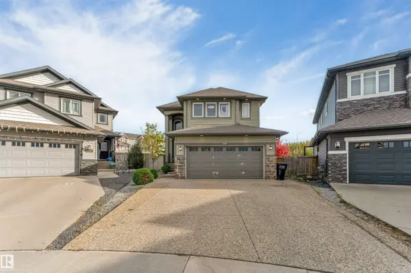 707 40 AV NW, Edmonton, AB T6T 0T3
