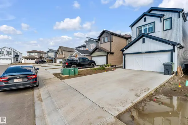 4610 72 AV, Beaumont, AB T4X 3B1