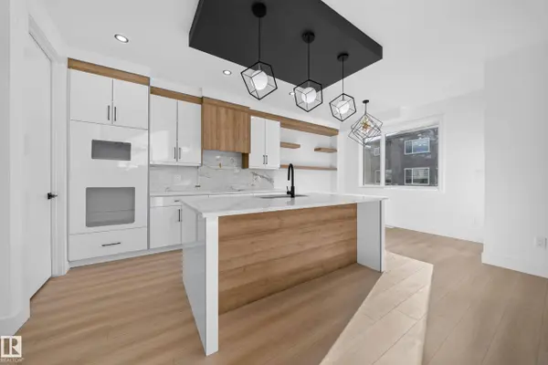 8512 Mayday RU SW, Edmonton, AB T6X 3E6