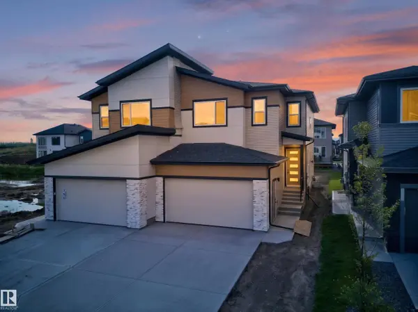 8512 Mayday RU SW, Edmonton, AB T6X 3E6