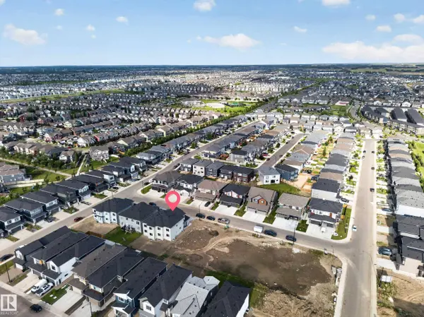 8512 Mayday RU SW, Edmonton, AB T6X 3E6