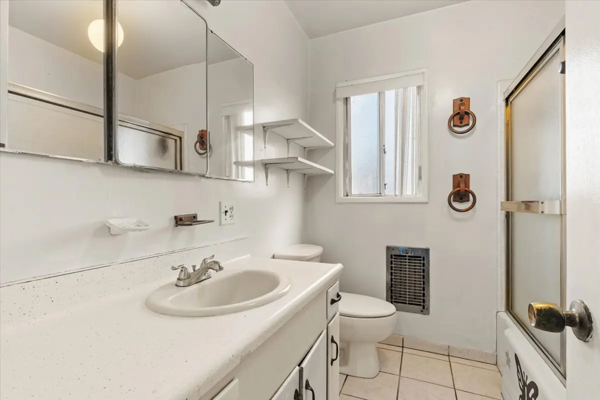 5704 Elk St, San Diego, CA 92114-4025