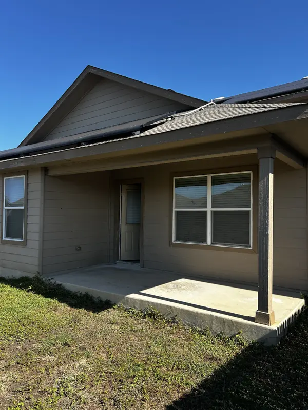 3915 Goliad Frd, San Antonio, TX 78222-4430