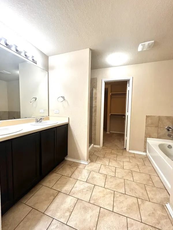 3915 Goliad Frd, San Antonio, TX 78222-4430