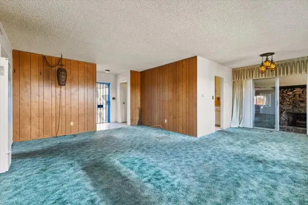 5704 Elk St, San Diego, CA 92114-4025