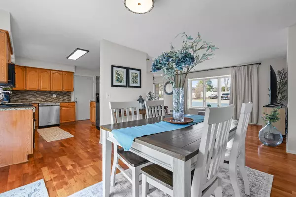 3750 75th St E, Inver Grove Heights, MN 55076-4360